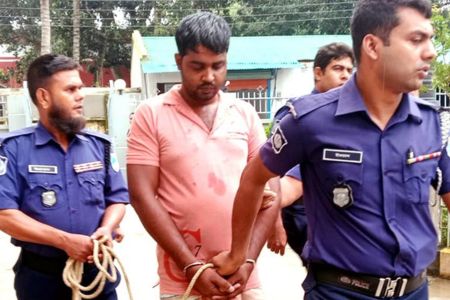 ধর্ষণে ব্যর্থ হয়ে স্কুলছাত্রীকে হত্যা