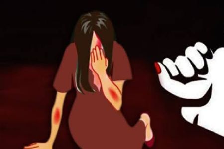 ফ্যামিলি কার্ড দেওয়ার কথা বলে কিশোরীকে ধর্ষণচেষ্টা ইউপি সদস্যের