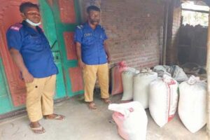 নওগাঁর মান্দায় পুলিশের অভিযান: ৯০০ কেজি সরকারি চাল উদ্ধার, গ্রেফতার ১