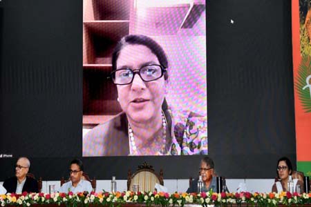 চোরা শিকারিদের বিরুদ্ধে সর্বশক্তি