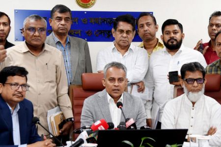 নৌকা ও স্পিড বোট থেকে কোনো যাত্রী লঞ্চে উঠতে পারবে না - নৌপরিবহন মন্ত্রী