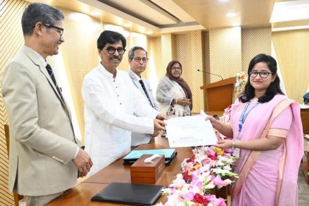 কৃষি, মৎস্য ও প্রাণিসম্পদ এবং খাদ্য মন্ত্রণালয়ের মন্ত্রী