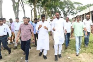 জাতীয় মৎস্য পক্ষের প্রস্তুতি দেখতে কিশোরগঞ্জে মন্ত্রী - প্রতিমন্ত্রী