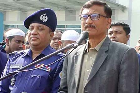 অন্তর্বর্তীকালীন সরকার কোনো দলের পক্ষে নয়