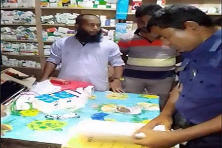 ফার্মেসি দোকানে মিলল গাঁজা-ইয়াবা: পল্লী চিকিৎসক গ্রেফতার 