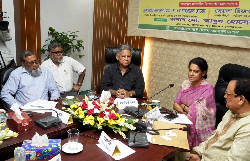 দেশে পাটের ব্যাগ ব্যবহারে সহায়তা করা হবে: বস্ত্র ও পাট উপদেষ্টা এম সাখাওয়াত হোসেন