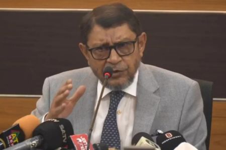 বন্যাকবলিত ১১ জেলার চিকিৎসক-স্বাস্থ্যকর্মীদের ছুটি বাতিল - স্বাস্থ্যমন্ত্রী