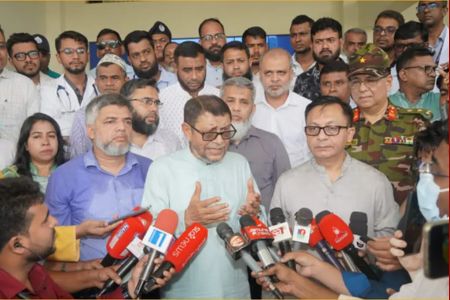 দেশের প্রতিটি সরকারি হাসপাতাল দালালমুক্ত করার প্রত্যয় স্বাস্থ্যমন্ত্রীর