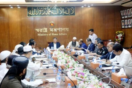 শান্তিপূর্ণভাবে বিশ্ব ইজতেমা আয়োজনে সরকার প্রতিশ্রুতিবদ্ধ – স্বরাষ্ট্রমন্ত্রী