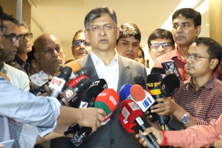 বিগত ১৮০ দিনে আইনশৃঙ্খলা পরিস্থিতির দৃশ্যমান উন্নতি হয়েছে – স্বরাষ্ট্রমন্ত্রী