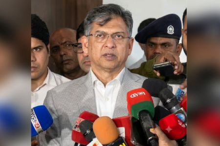 নিষিদ্ধ আওয়ামী লীগের কার্যক্রম অপতৎপরতা রুখতে ৬ জেলায় সেনা মোতায়েন - স্বরাষ্ট্রমন্ত্রী