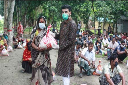 নগরকান্দায় খাদ্য সামগ্রী বিতরণ