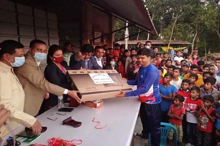 সালথায় বিজয় দিবস ক্রিকেট টুণামেন্টের ফাইনাল খেলা অনুষ্ঠিত