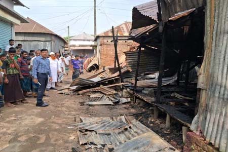 মাঝারদিয়া বাজারে অগ্নিকান্ডে