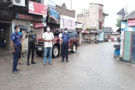 সালথায় ঈদের পরে কঠোর লকডাউনের প্রথমদিনে তৎপর প্রশাসন