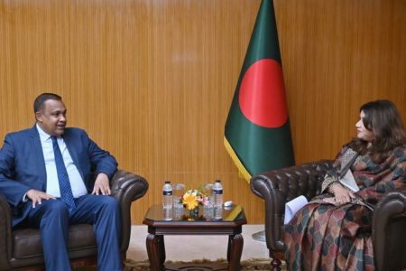 পররাষ্ট্র প্রতিমন্ত্রীর সঙ্গে শ্রীলঙ্কার হাইকমিশনার ধর্মপালা উইরাক্কোডির সাক্ষাৎ