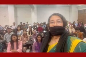 নিকাব বিতর্কের প্রতিবাদে ক্লাসে মুখে কালো কাপড় বাঁধলেন সামিনা লুৎফা