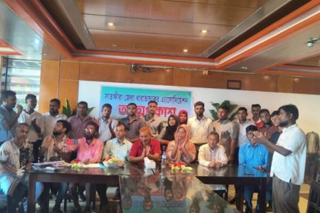 সাতক্ষীরা জেলা ধারাভাষ্যকার অ্যাসোসিয়েশনের  পূর্ণাঙ্গ কমিটি গঠন; সভাপতি সানা ও সম্পাদক ইকবাল 