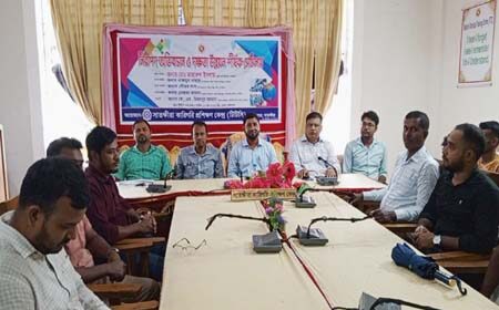 সাতক্ষীরায় নিরাপদ অভিবাসন