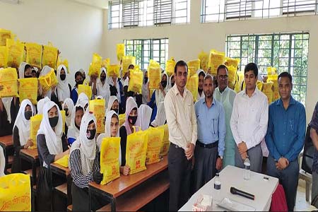 বেনাপোল কিশোরীদের সচেতনতামূলক প্রশিক্ষণ অনুষ্ঠিত