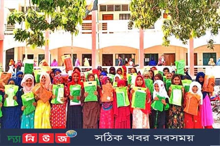 শিক্ষার্থীদের স্কুল ড্রেস