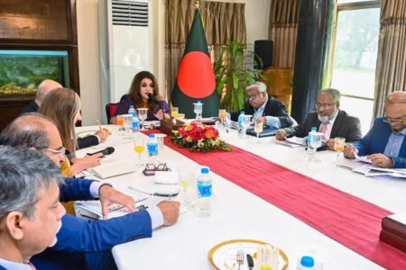 অবৈধ অভিবাসীদের আশ্রয় প্রক্রিয়া আরও কঠিন করছে ইউরোপ