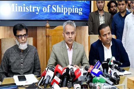 নৌপথে যাত্রী-মালামাল বহনে অতিরিক্ত ভাড়া