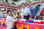 শারদীয় দুর্গাপূজা উপলক্ষে শ্যামনগরে ৭১টি মন্দিরে ড.মনিরুজ্জামানের শুভেচ্ছা উপহার