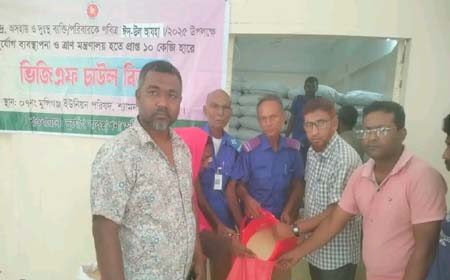 শ্যামনগরে ভিজিএফ চাল