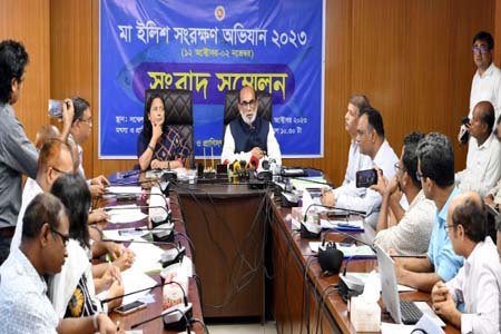 মা ইলিশ সংরক্ষণ অভিযান চলাকালে আইন লঙ্ঘন করলে কঠোর ব্যবস্থা নেয়া হবে   -মৎস্য ও প্রাণিসম্পদ মন্ত্রী