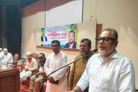 ১৭ বছরে মানুষ তাদের ভোটাধিকার প্রয়োগ করতে পারেনি - এসএম জিলানী 