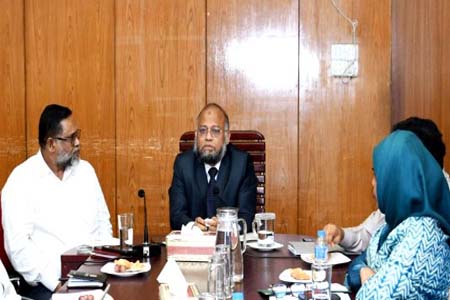 করলেন সমাজকল্যাণ সচিব