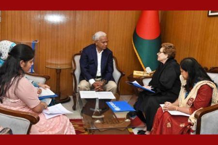 সমাজকল্যাণ মন্ত্রীর সাথে ইউনিসেফ বাংলাদেশের প্রতিনিধির সাক্ষাৎ