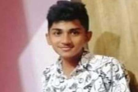 মায়ের হিজাবে ফাঁস নিল ছেলে