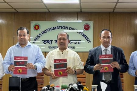 শিকলবিহীন গণতান্ত্রিক ব্যবস্থা প্রতিষ্ঠার জন্যই শিকল ভেঙেছি আমরা - তথ্যমন্ত্রী