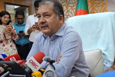 আদ্-দ্বীন হাসপাতালে সাংবাদিকদের নিরাপত্তা নিশ্চিত করা হয়নি - তথ্যমন্ত্রী