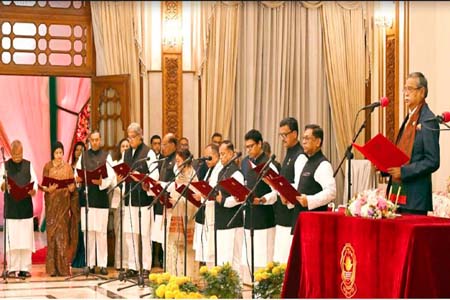 পুনরায় নৌপরিবহন মন্ত্রণালয়ের প্রতিমন্ত্রীর দায়িত্ব পেলেন খালিদ মাহমুদ চৌধুরী