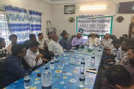 শিক্ষার্থীদের জন্য অর্ধেক ভাড়া
