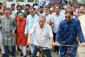 শিক্ষার্থীদের প্রযুক্তিগত জ্ঞান অর্জন জরুরি: অর্থমন্ত্রী