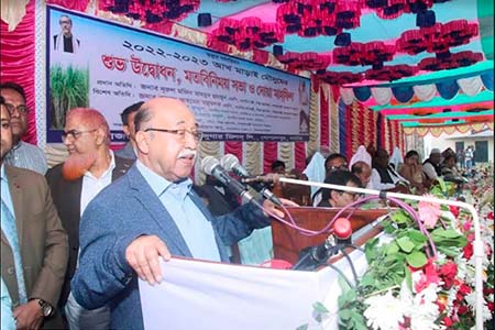 ২০২২-২৩ মৌসুমের আখ মাড়াই কর্মসূচি উদ্বোধন করলেন শিল্পমন্ত্রী