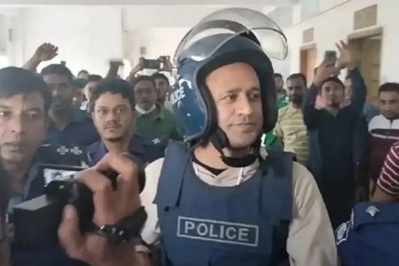 দুই মামলায় জামিন পেলেন ব্যারিস্টার সুমন