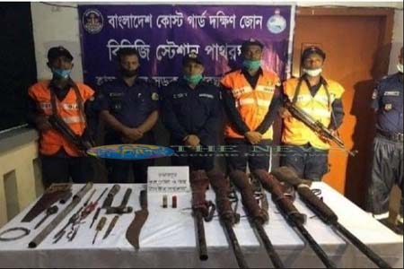 সুন্দরবনে দস্যুদের আস্তানার সন্ধান অস্ত্র ও গুলি উদ্ধার