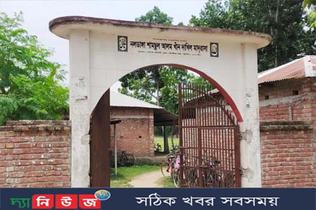 নলডাঙ্গা শামসুল আলম খাঁন দাখিল মাদ্রাসার সুপার যেন সুপারম্যান