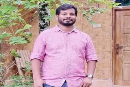 সার্ভেয়ারের বিরুদ্ধে বিস্তর অভিযোগ