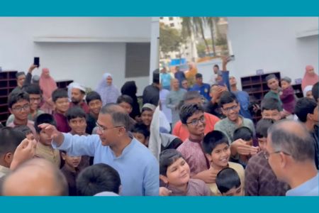 প্রধানমন্ত্রী তারেক রহমানকে শিশুর প্রশ্ন, আঙ্কেল আপনি রোজা রাখেন?