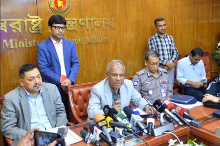 তারেক রহমানসহ বাংলাদেশে কারো নিরাপত্তা