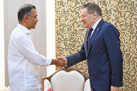 প্রধানমন্ত্রীর সঙ্গে রাশিয়ার রাষ্ট্রীয় পরমাণু শক্তি সংস্থা রোসাটমের মহাপরিচালকের সৌজন্য সাক্ষাৎ