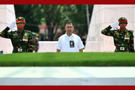 জিয়াউর রহমানের সমাধিতে শ্রদ্ধা নিবেদন করলেন প্রধানমন্ত্রী