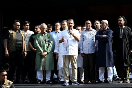 অসহায় মানুষের পাশে থাকুন - নেতা-কর্মীদের প্রতি আহ্বান প্রধানমন্ত্রীর