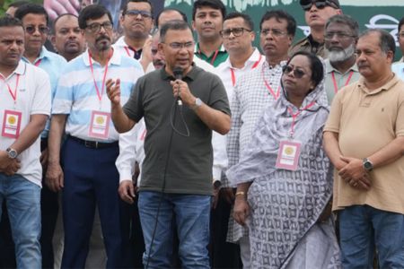 আসুন মিলেমিশে দেশের জন্য কাজ করি - প্রধানমন্ত্রী